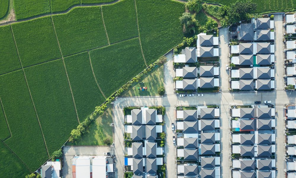 Lote de Terrenos: Qué Revisar Antes de Comprar para Invertir o Construir, Predio – Activos Urbanos